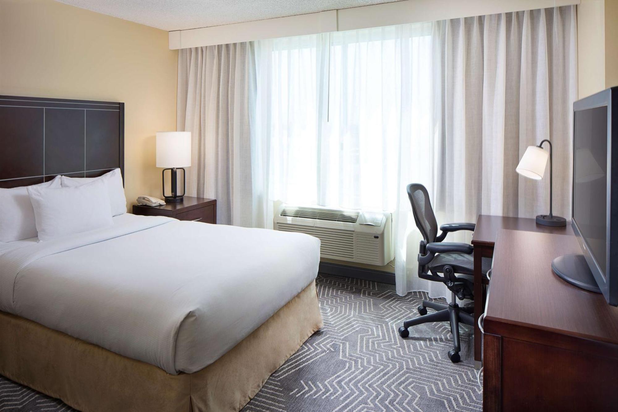 Doubletree By Hilton Los Angeles/Коммерс Экстерьер фото