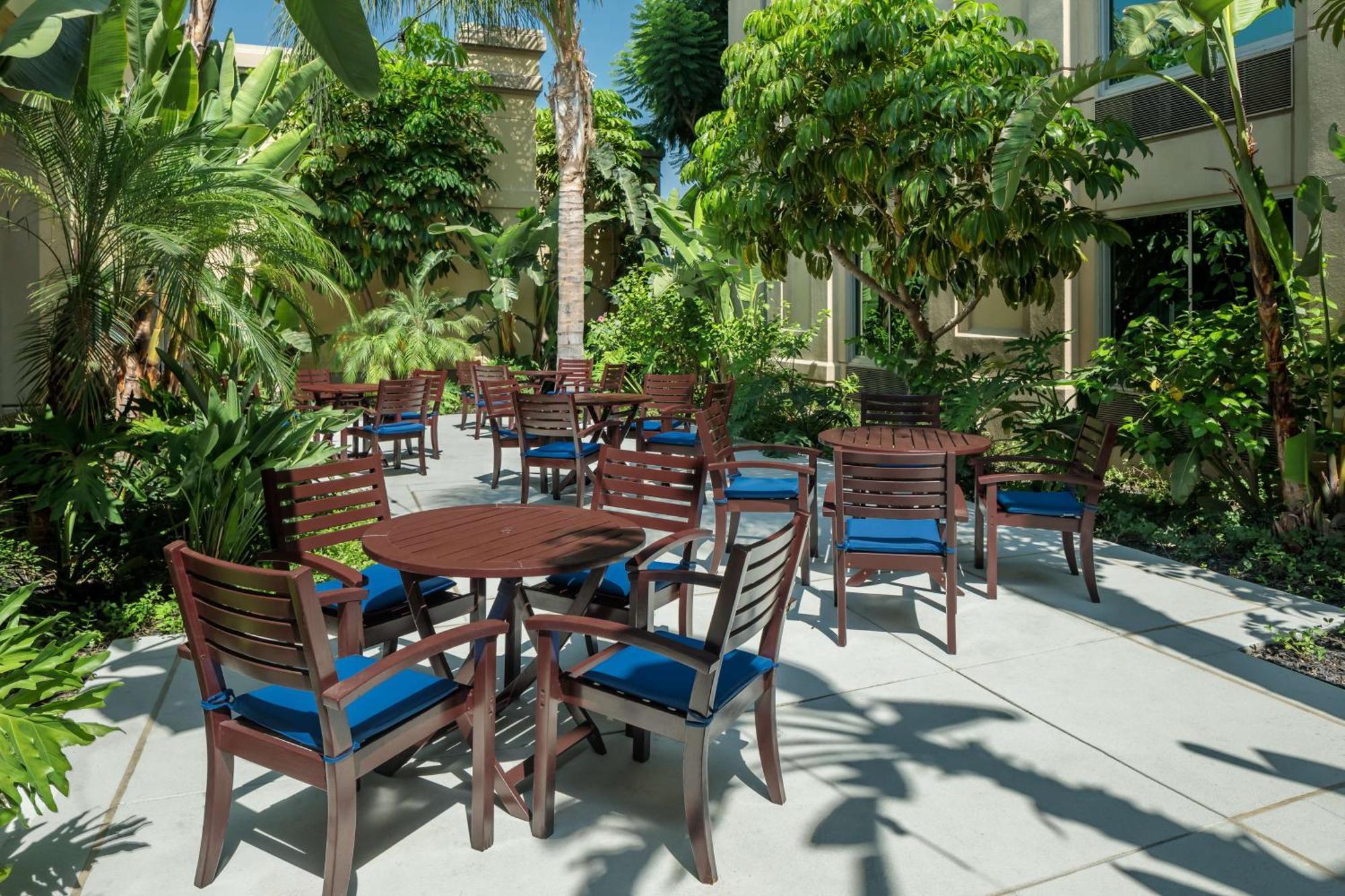 Doubletree By Hilton Los Angeles/Коммерс Экстерьер фото
